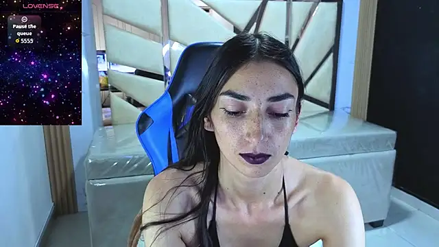 Chat XXX en directo de Maily_a_