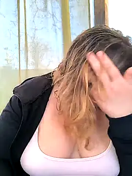 jusichka 即時 XXX 聊天