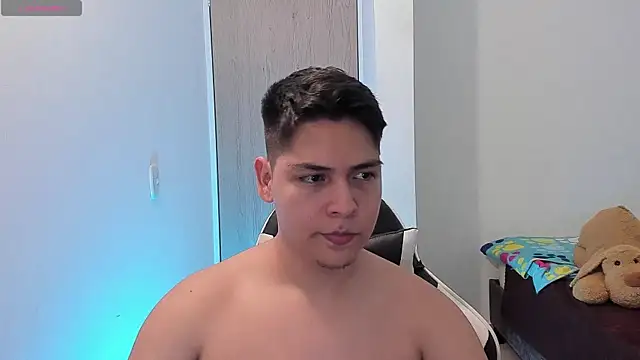 Asta_YunoXXX webkamerás műsora