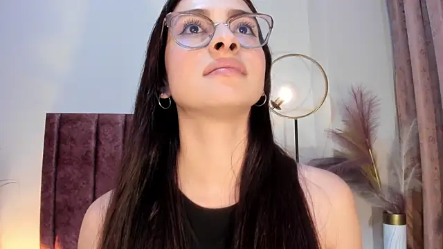 Chatroom XXX en direct de AndraCyruss