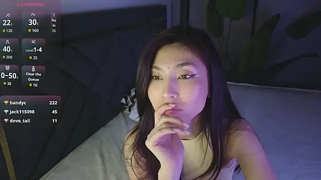 TrishaRey 网络视讯表演