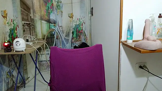 curly_greeneyed – Live XXX-chat