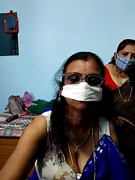 Kannadasexywifes' Webcam Show