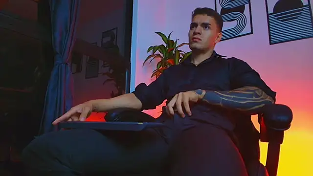 ALPHA_DOMINUS_ Webcam show