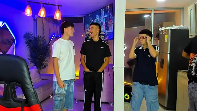 Houseofwarrios' Live XXX Chat