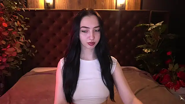 WildKittenX_'s Live XXX Chat