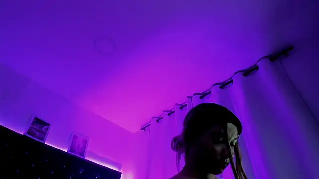 BellaRoge Adlı Modelin Web Kamerası Şovu