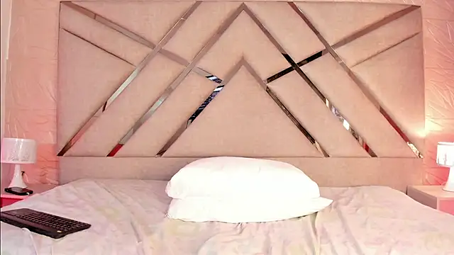 sophie_pariss élő XXX-chatje