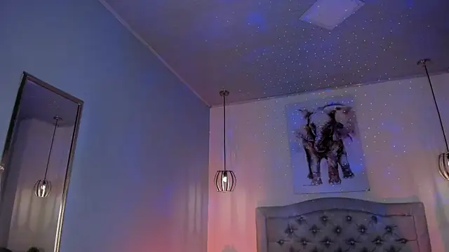 Chat XXX en directo de ayshel__