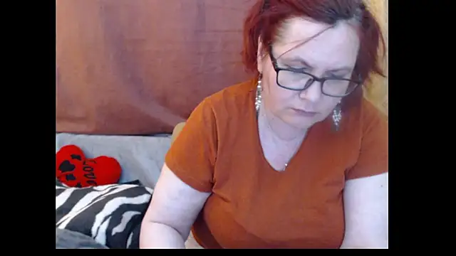 PlayfullMature Adlı Modelin Canlı XXX Sohbeti