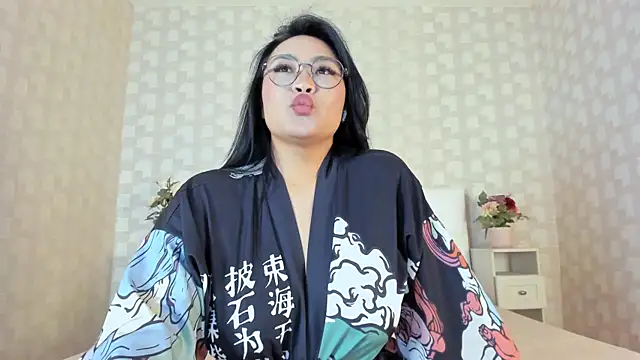 دردشة NatsumiHun الجنسية المباشرة