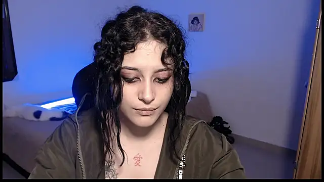 lizzy-c-e-e Live XXX-Chat