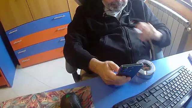 Tango128のライブXXXチャット