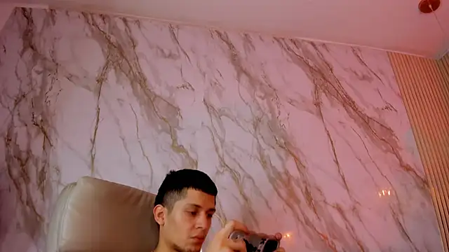 CharlotteandTaylorrのライブXXXチャット