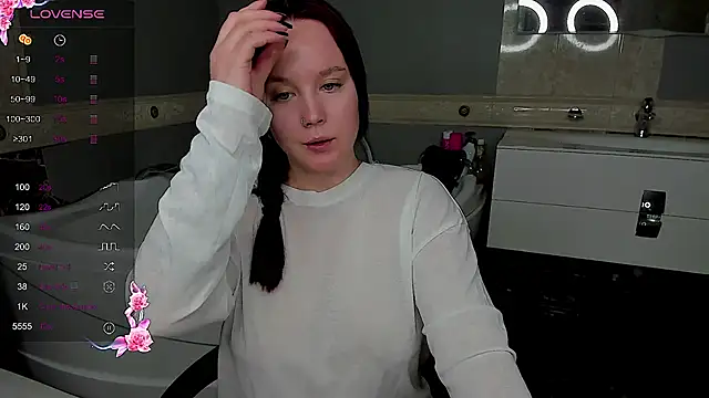 Fire_Emily_ Chat XXX live