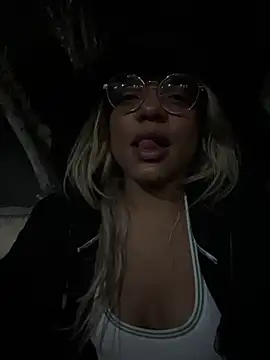 BuyMyFatAss: онлайн-секс-чат