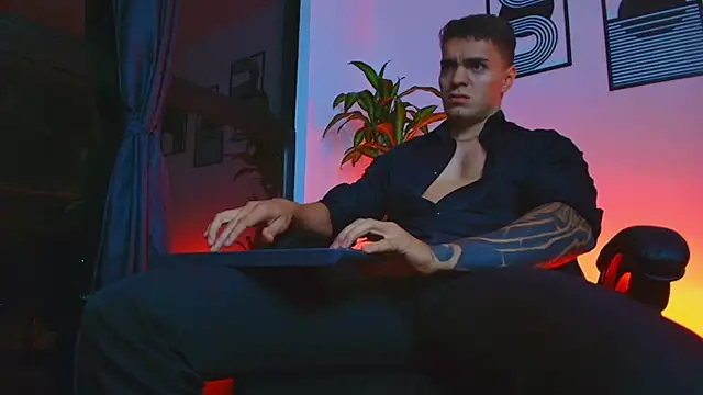 ALPHA_DOMINUS_ élő XXX-chatje