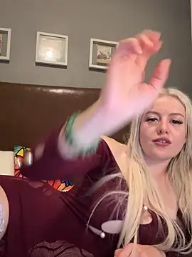 blondebunny999_999 webkamerás műsora