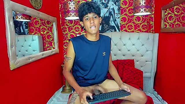 Show Webcam de straightyoungpein