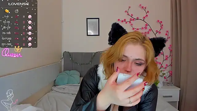 DellaRows 现场XXX聊天