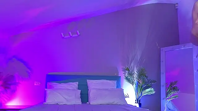 Show modela L1ittle_kitty_ na web-kameri