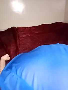 Quenn_squirt_ant_anal Chat XXX live