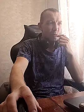 _uncle_Mitya-43_n Webbikameraesitys