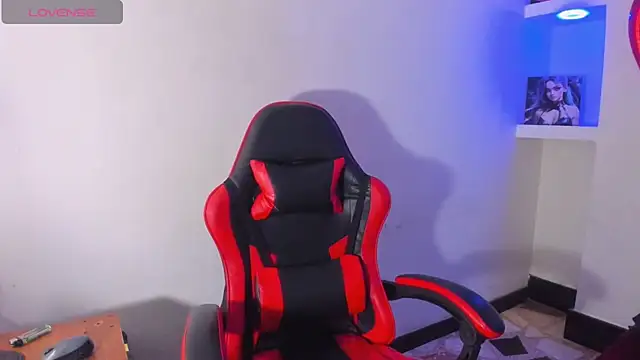 Chat XXX en directo de honeyluxe_