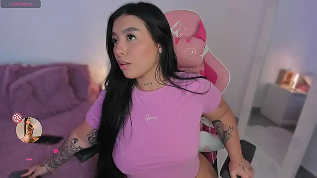 shantall_vidales_'s Live XXX Chat