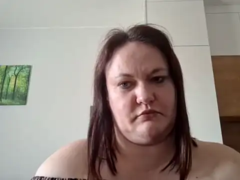 Chat XXX en directo de OpheliaMilf