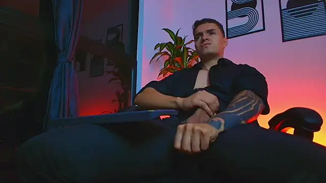 ALPHA_DOMINUS_ 现场XXX聊天