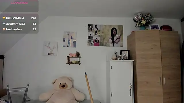 Veronikolsen- Show in webcam