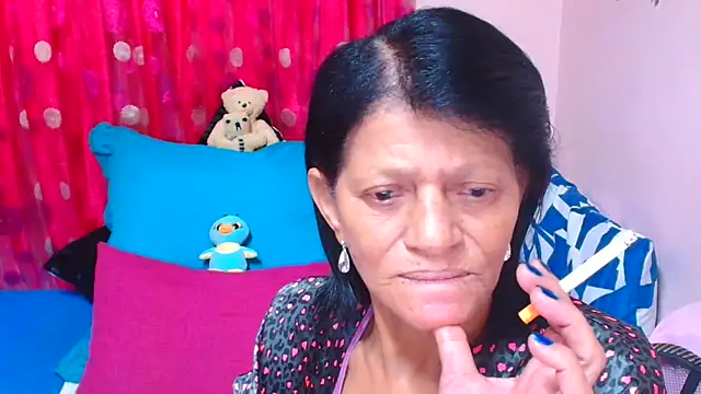 SLUTTYROXY 现场XXX聊天