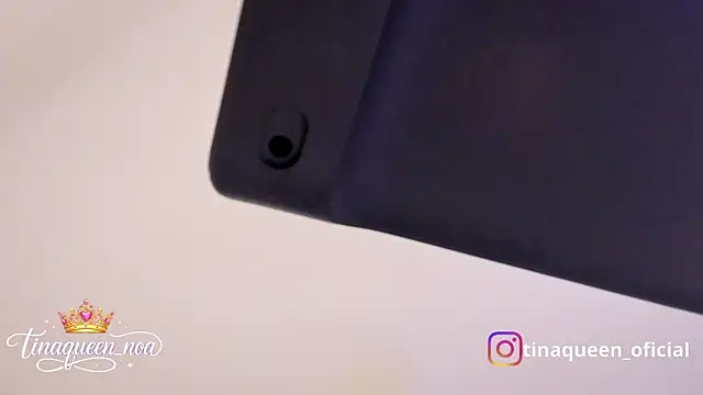 Pertunjukan Kamera Web tinaqueen_noa