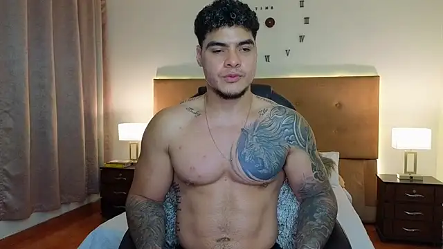 Chat +18 de Steven_Velez ao vivo