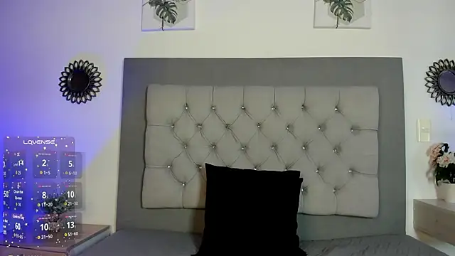 Chat XXX en directo de Arya_Grey