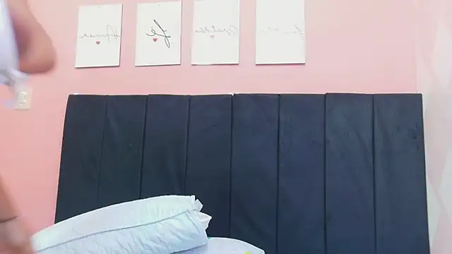 MySugarmoomy's Live XXX Chat