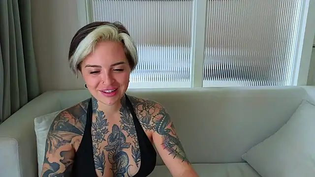 Alexandersonxo's Live XXX Chat