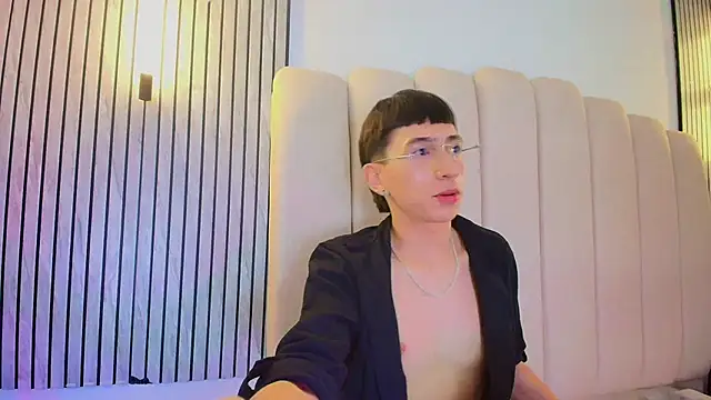 lian_cameron: онлайн-секс-чат