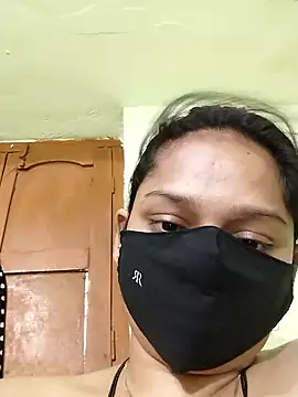 Priyanka_30のウェブカメラショー