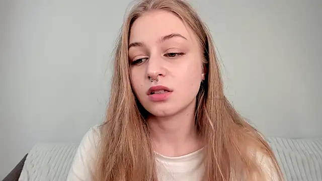 MiaMews 现场XXX聊天