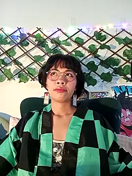 Онлайн чат XXX dolliette24