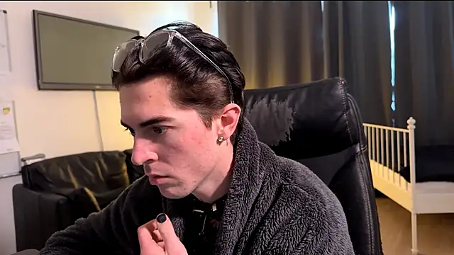 LiamFoster: διαδικτυακό σόου στην κάμερα