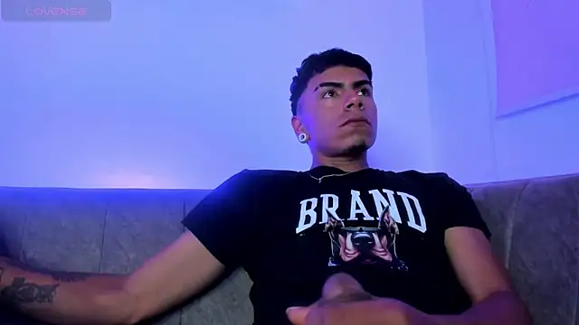 Thiago_teenboy66n Live XXX chat