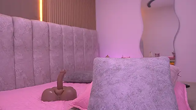 violeta_arocaのライブXXXチャット