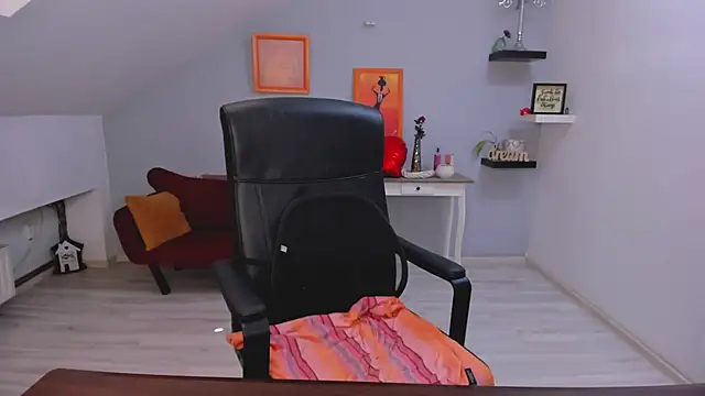 Онлайн чат XXX LollaGirl