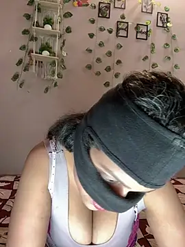 Model_bhabhi_couple Live XXX Chat