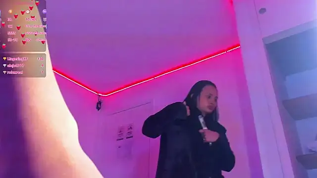 Agatha_Atenea11 Webcam Show