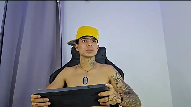 MIGUEL_AGUIRRECA Webcam show