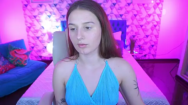 VikVikLove Webcam Show